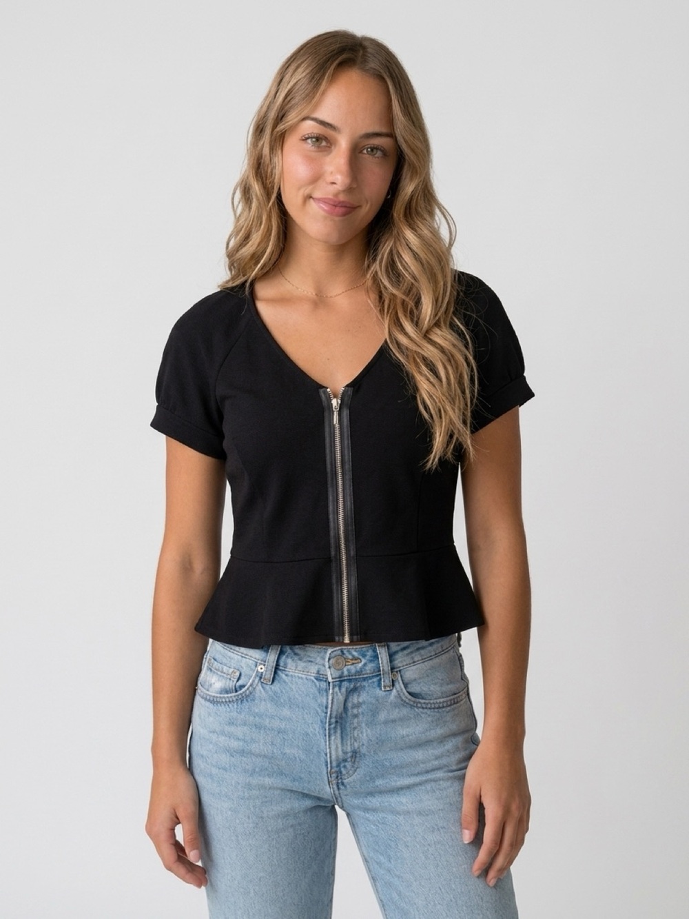 Kenneth Cole Reaction Women's Black Zip Front Short Sleeve Blouse 14